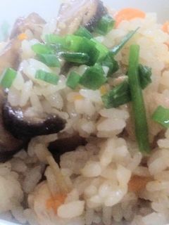 鶏肉と根菜の炊き込みご飯-レシピのメイン写真