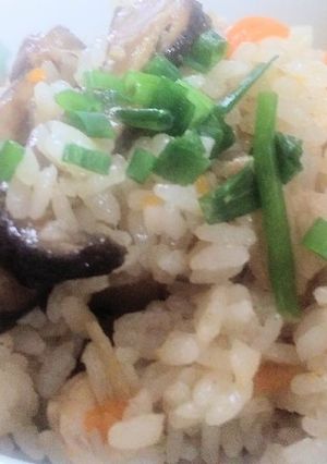 鶏肉と根菜の炊き込みご飯-レシピのメイン写真