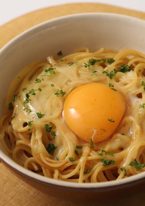 チーズがとろけ～る、たまごかけヌードル-レシピのメイン写真