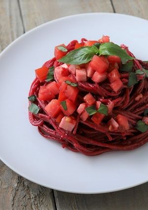 ビーツのバジルとトマトのパスタ-レシピのメイン写真