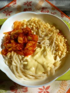 醤油うどん風冷やしうどん20~マヨキムチ-レシピのメイン写真