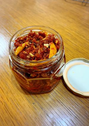 柿の種入り食べるラー油-レシピのメイン写真