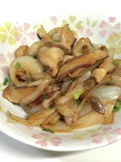 椎茸と玉ねぎのバター炒め♪-レシピのメイン写真