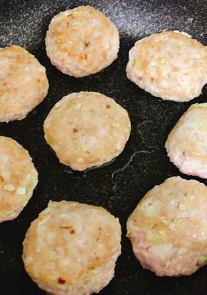 離乳食完了期★豆腐と里芋の野菜ハンバーグ-レシピのメイン写真