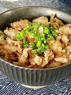 ねぎ塩ダレ豚こま丼-レシピのメイン写真