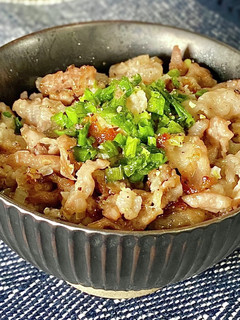 ねぎ塩ダレ豚こま丼-レシピのメイン写真
