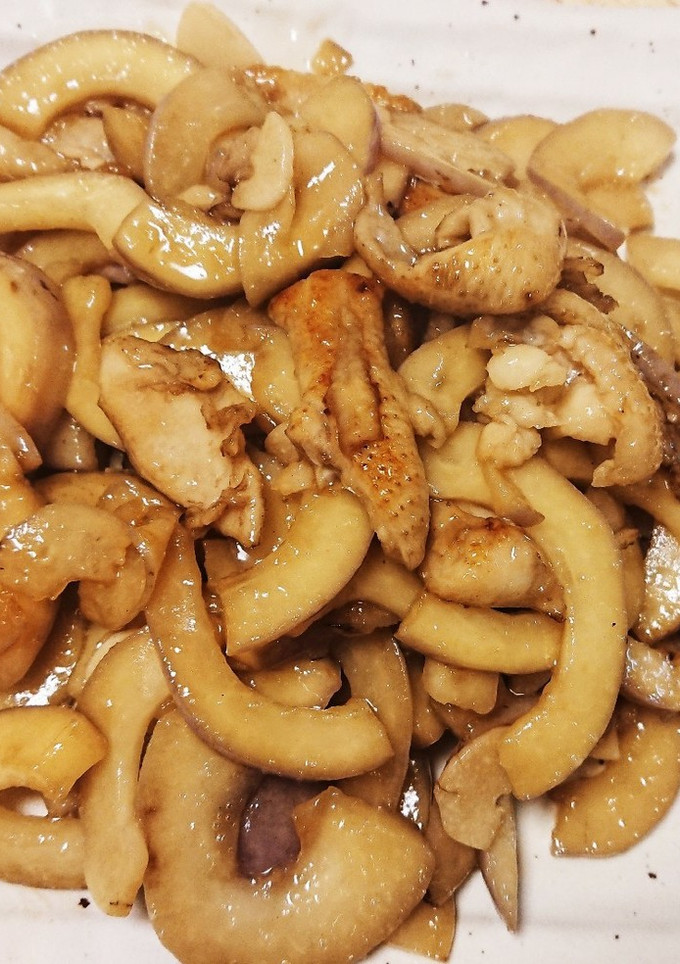 あけびと鶏皮のにんにく炒め-レシピのメイン写真