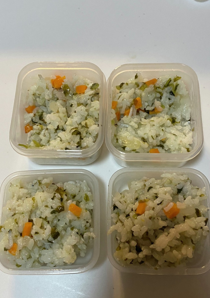 しらすとわかめの炊き込みご飯　離乳食-レシピのメイン写真