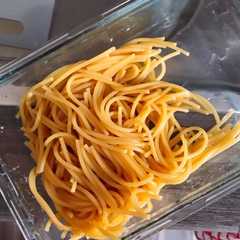 รูปของ ＜海外で作る！＞パスタで中華麺★レンジ