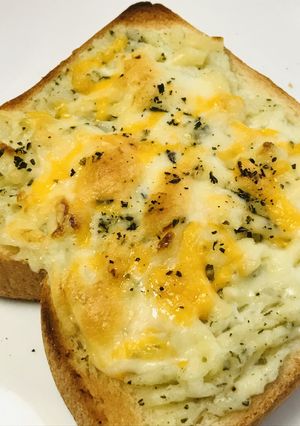 ポテトサラダ＆二種チーズトースト-レシピのメイン写真