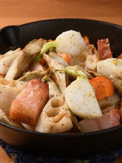 根菜とブロックベーコンのオーブン焼き-レシピのメイン写真