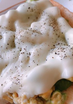 簡単！朝食に！アボカドと卵のトースト-レシピのメイン写真