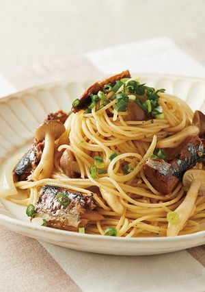 さんまの蒲焼缶ときのこのスパゲッティ-レシピのメイン写真