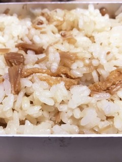 メスティンでなめ茸とお揚げの炊き込みご飯-レシピのメイン写真