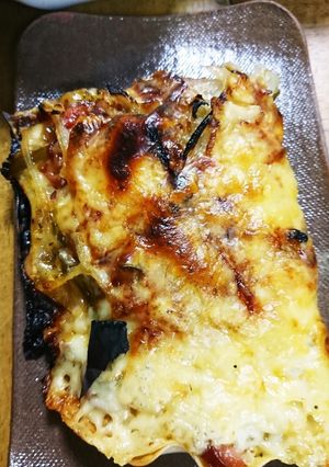 餃子の皮で簡単ミルフィーユピザ-レシピのメイン写真