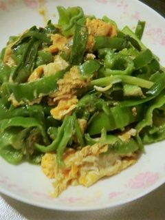 ピーマンの大量消費、小ねぎとのソテー-レシピのメイン写真