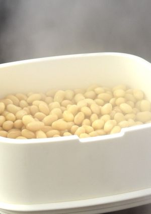 レンジスチーマーでカンタン蒸し大豆-レシピのメイン写真