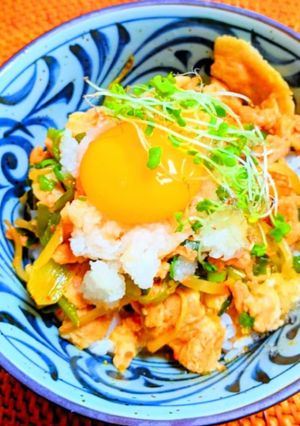 豚ニラピリ辛炒め丼-レシピのメイン写真