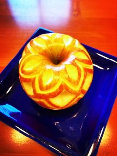 りんごの飾り切り お花-レシピのメイン写真