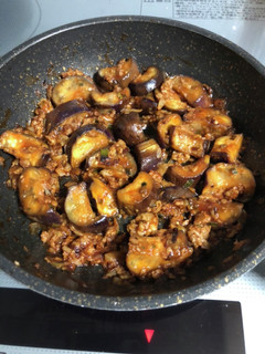 余った餃子のタネで茄子炒め-レシピのメイン写真