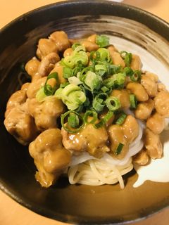 毎日の納豆●素麺&めんつゆ添え-レシピのメイン写真