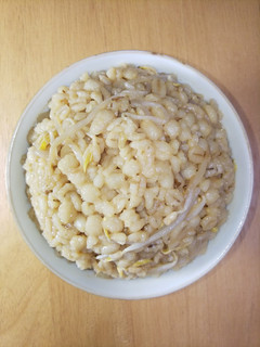 100%押し麦の麦味噌 黒豆もやし麦飯-レシピのメイン写真
