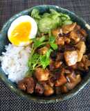 トンカツ用の肩ロースで魯肉飯