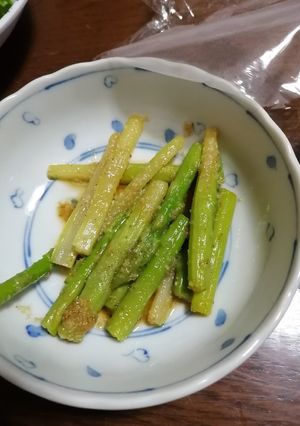 アスパラのニンニクごまあえ-レシピのメイン写真