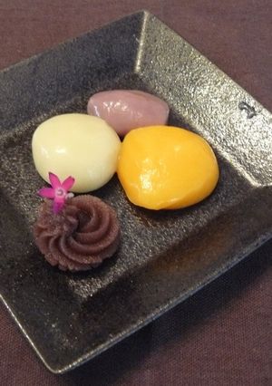 野菜ジュースで!カラフルお月見団子☆彡-レシピのメイン写真