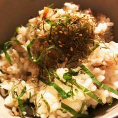 รูปของ 炊飯器に入れるだけ。簡単梅しそおこわ