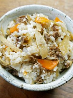 牛ごぼう飯(混ぜご飯)-レシピのメイン写真