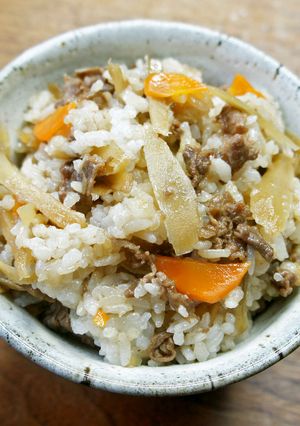 牛ごぼう飯（混ぜご飯）-レシピのメイン写真