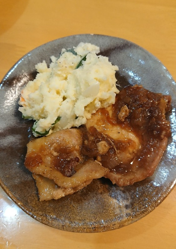 豚肉のしょうが焼きと付属のポテトサラダ-レシピのメイン写真
