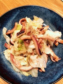 コストコの焼きイカ!キャベツのバター焼き-レシピのメイン写真