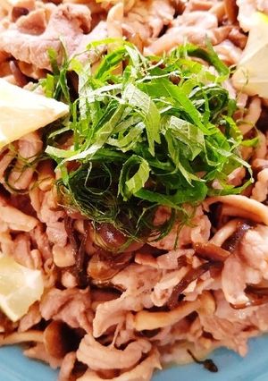豚としめじのレモン塩昆布炒め-レシピのメイン写真