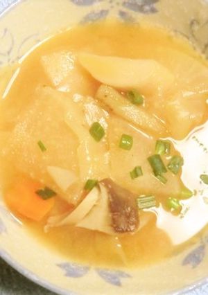 とりあえず根菜を切って、だしで煮るだけ。-レシピのメイン写真