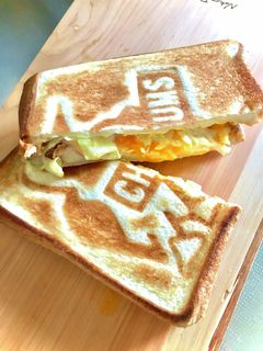 とろ〜り目玉焼きとチーズのホットサンド☆-レシピのメイン写真