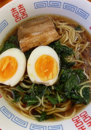 インスタントラーメンにモロヘイヤ-レシピのメイン写真