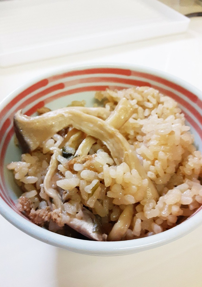家事ヤロウ「松茸風 炊き込みご飯」-レシピのメイン写真