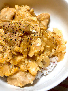 ふっくらジューシー♪鶏むね肉の親子丼-レシピのメイン写真