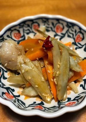 牛脂で炒めるきんぴらごぼう-レシピのメイン写真