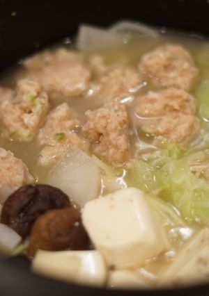 鍋におすすめ ふわふわ鶏団子-レシピのメイン写真