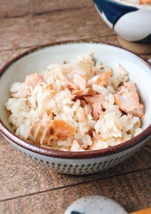 *鮭とごぼうの炊き込みごはん*-レシピのメイン写真