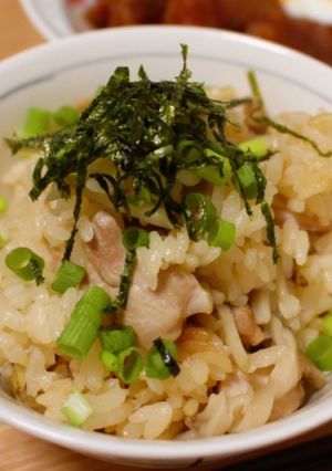 ごろごろ鶏もも肉ときのこの炊き込みご飯-レシピのメイン写真