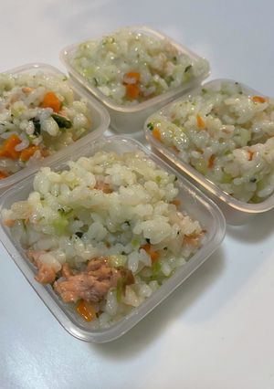 鮭と野菜の炊き込みご飯　離乳食-レシピのメイン写真