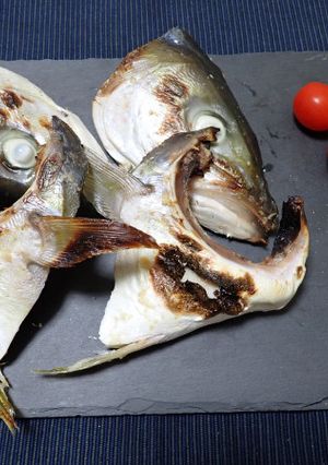ブリかまの塩麹漬け焼き-レシピのメイン写真