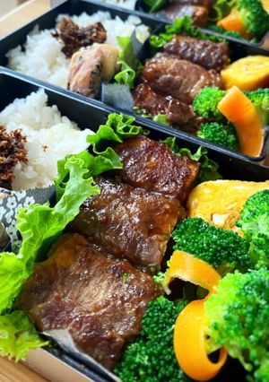 大きなサイコロステーキ 厚揚げ お弁当-レシピのメイン写真