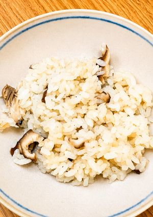 椎茸と白だしの簡単炊き込みご飯-レシピのメイン写真