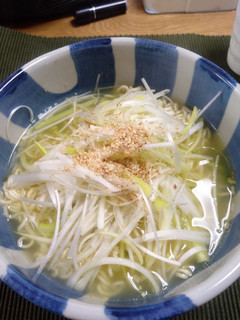 ネギたっぷり塩ラーメン-レシピのメイン写真