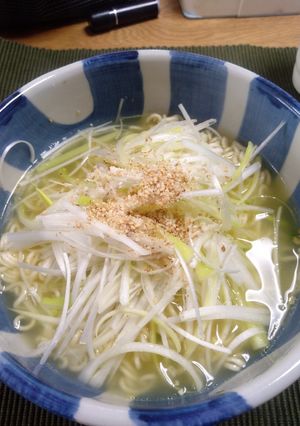 ネギたっぷり塩ラーメン-レシピのメイン写真